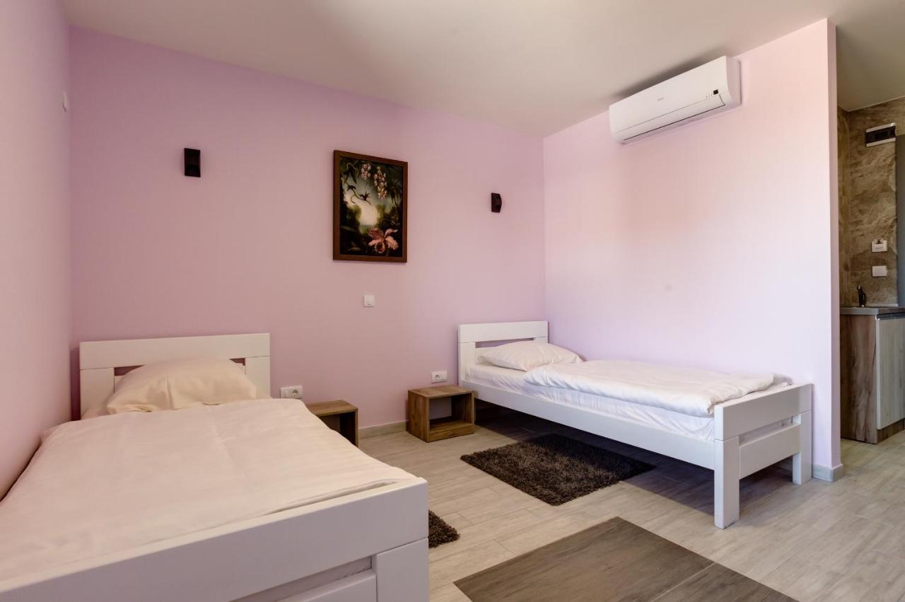 Apartments Singidunum 4 Lux Belgrade Exterior photo
