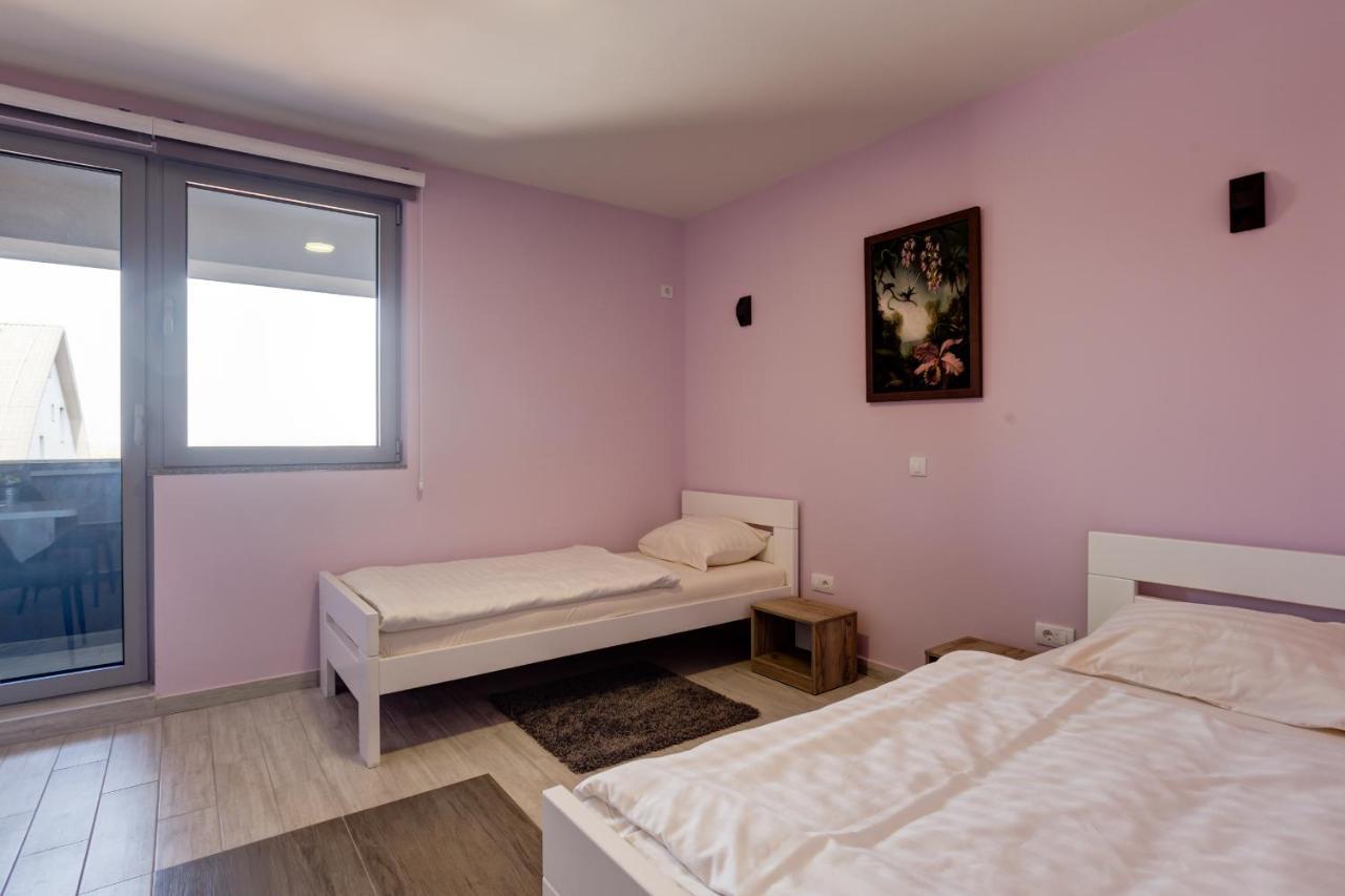 Apartments Singidunum 4 Lux Belgrade Exterior photo
